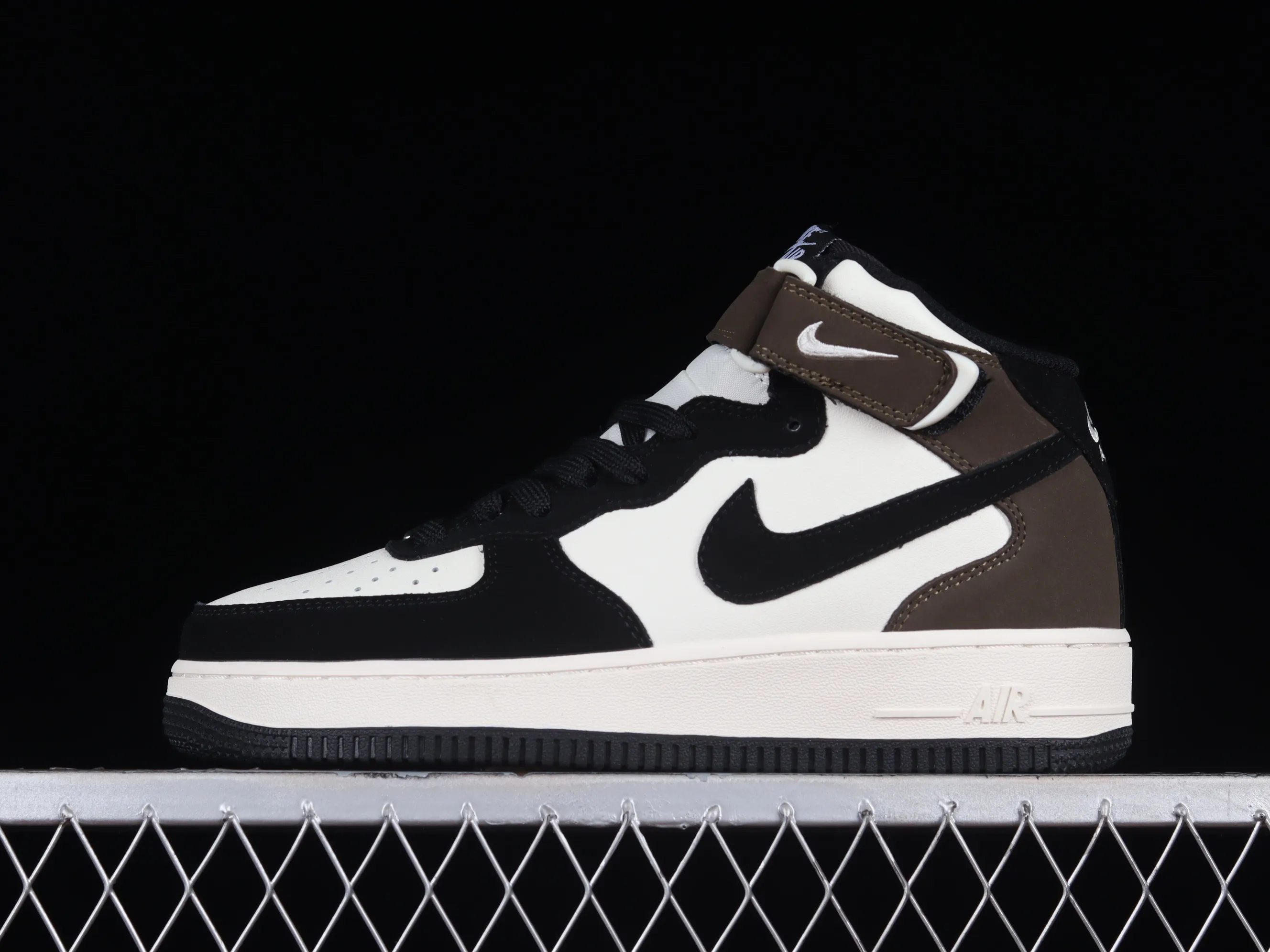 All categories Nk Air Force 1 Air Force series Nk Air Force 1 Mid Air Force mid-top Nk Air Force 1'07 Mid mocha black stitching Air Force One mid-top sports and leisure sneakers GH5696-023